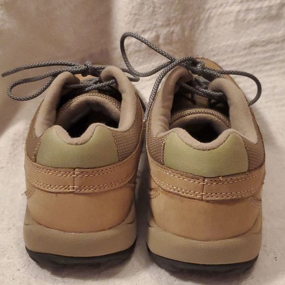 Easy Spirit women's smoother sneakers tan suede - Picture 3 of 8